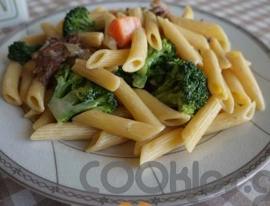 Η συνταγή της ημέρας: Πένες με μπρόκολο και αποξηραμένα μανιτάρια Γρεβενών